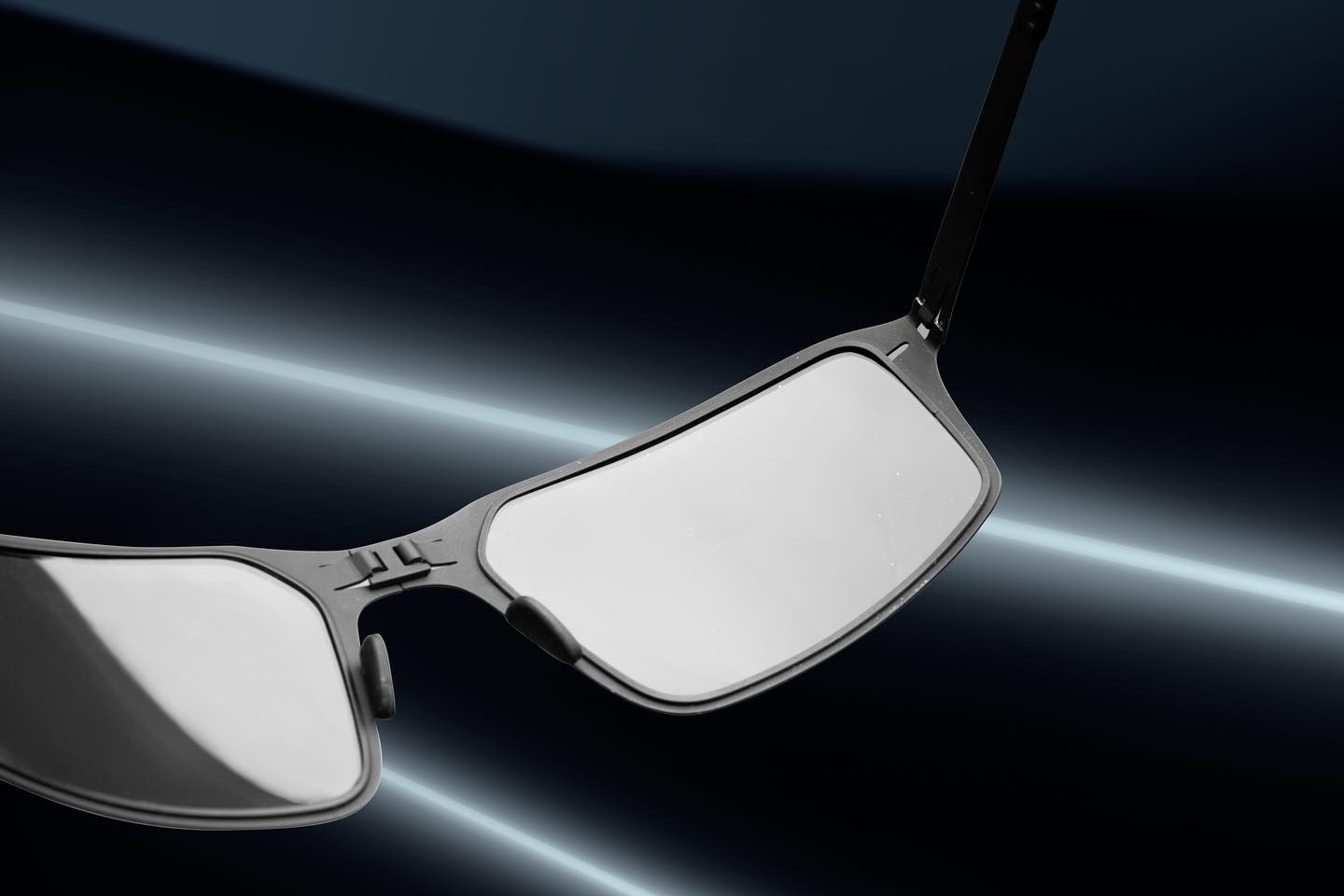 ARROW Noir | G15