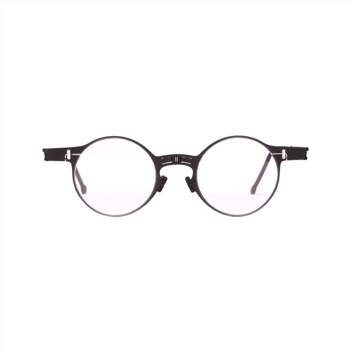 BOMBAY | Matte Black.